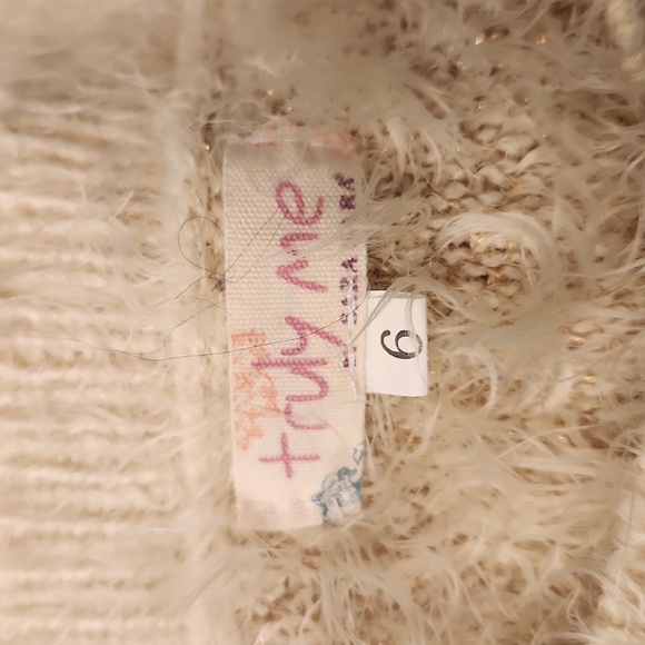 Girls Truly Me sweater - Picture 3 of 4